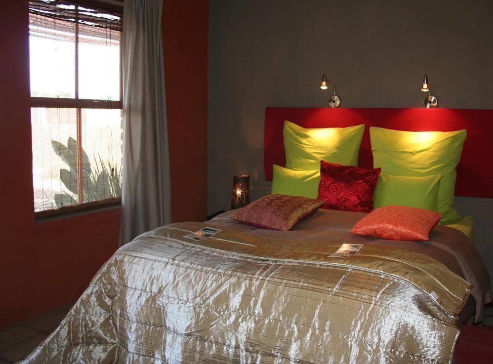 Lemon 3 Lodge Guesthouse 커크우드 외부 사진