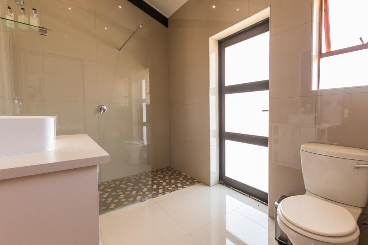 Lemon 3 Lodge Guesthouse 커크우드 외부 사진